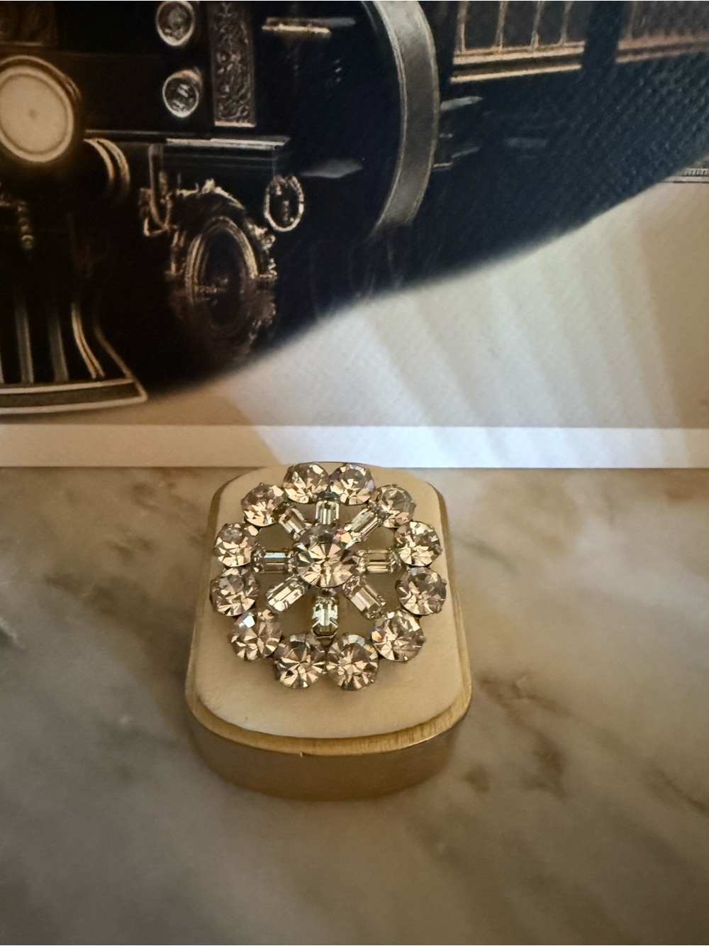 Weiss Brooch - Picture 3 of 6